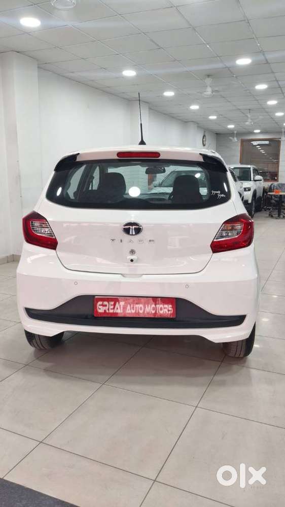 Tata Tiago 1.05 Revotorq Xt Option, 2025, Petrol