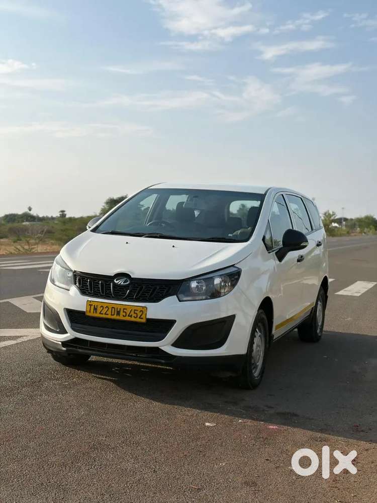 Mahindra Marazzo 2022 Diesel 125000 Km Driven
