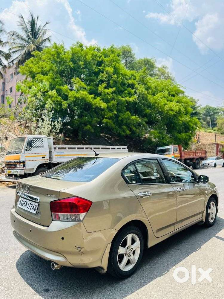 Honda City I Dtec V, 2011, Petrol