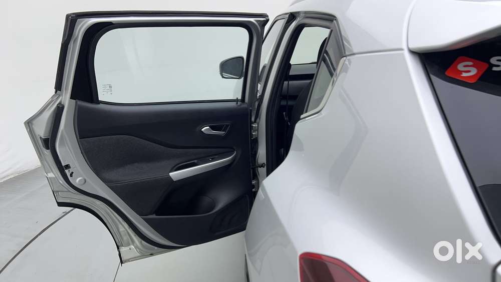 Nissan Magnite 1.0 Xv Premium Turbo Cvt, 2022, Petrol