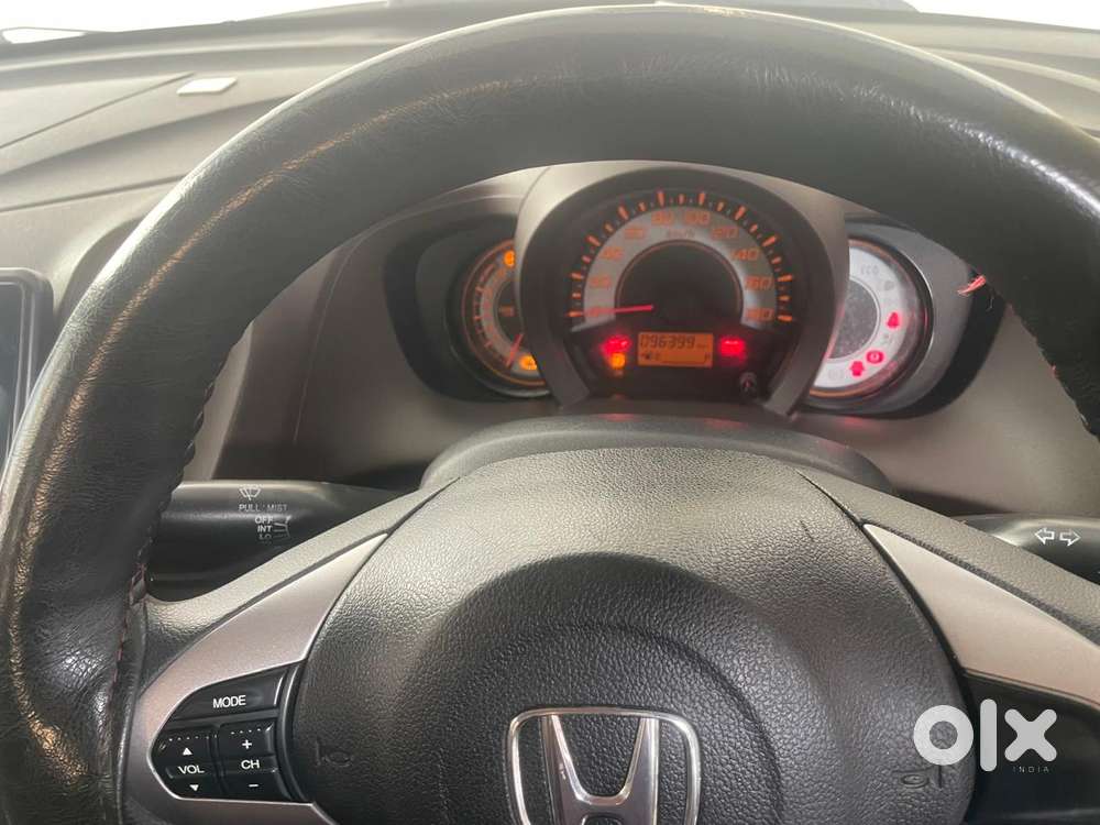 Honda Brio 2011-2013 V Mt, 2013, Petrol