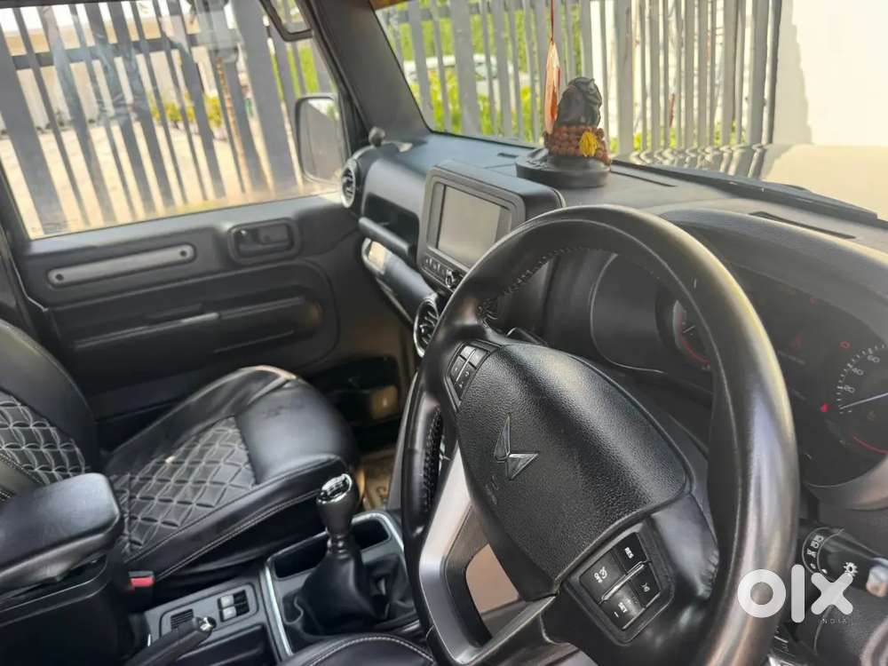 Thar 2024 Lx Top 4/2 Manual Seat Cover Meat New Diesel 40000 Km Drive