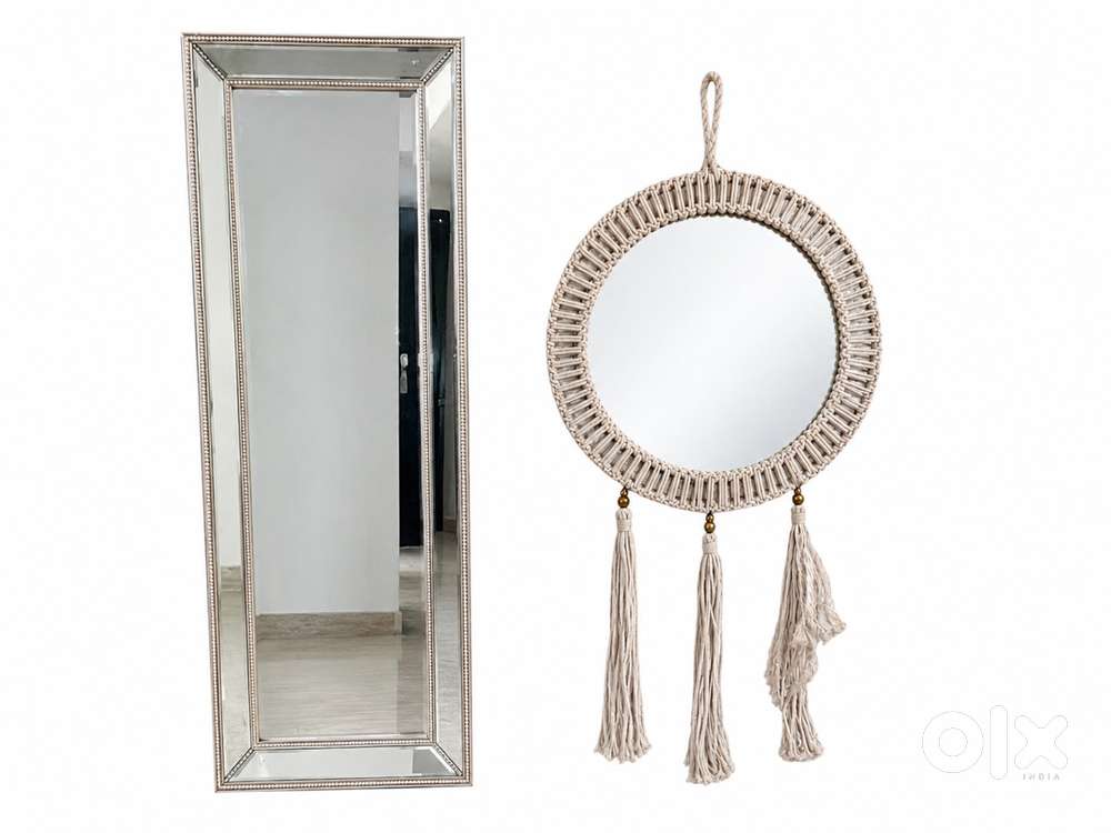 Set of 2 mirrors- full lenght bedroom dressing mirror n wall mirror
