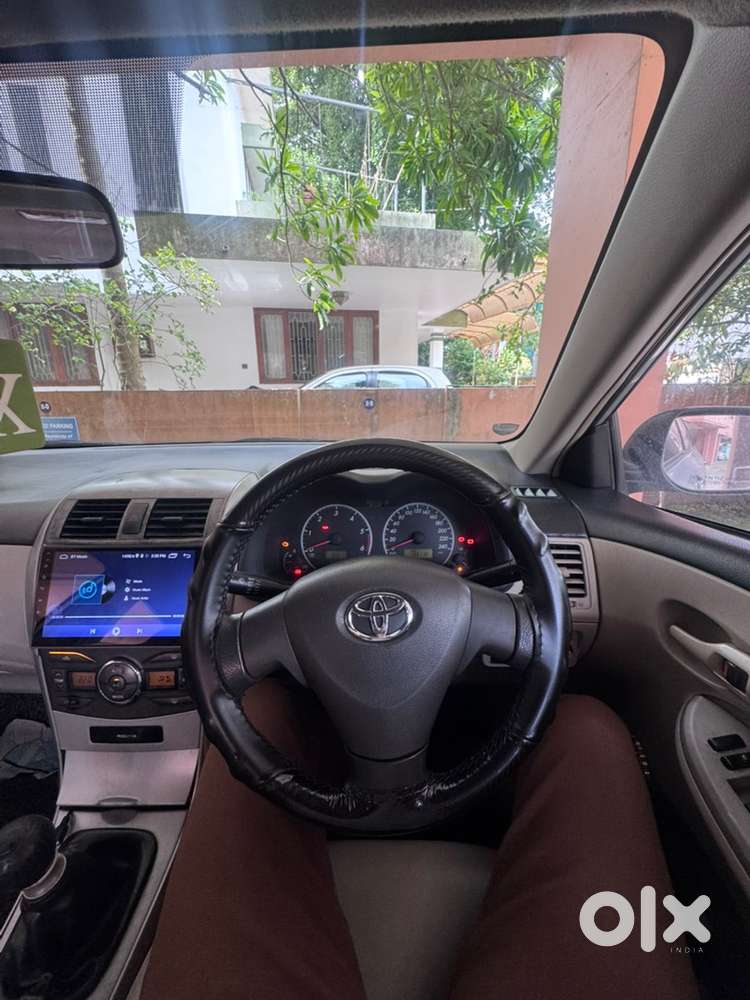 Toyota Corolla Altis 2012