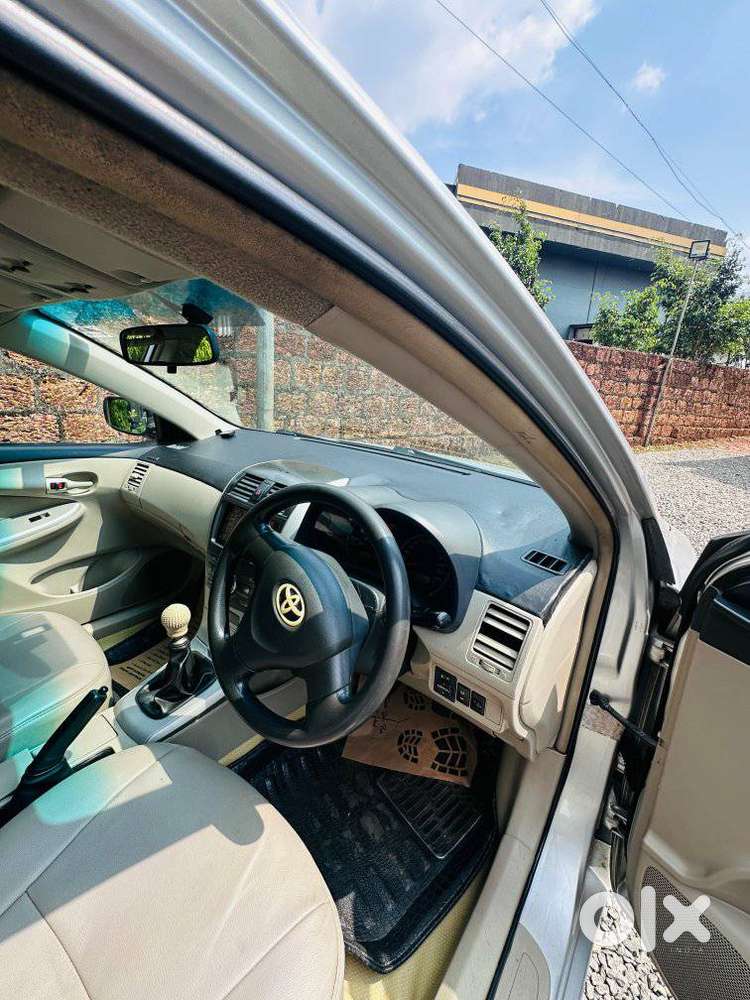 Toyota Corolla Altis J, 2011, Diesel