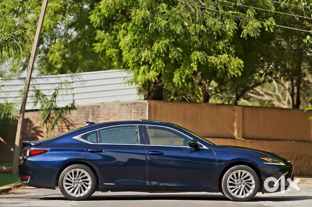 Lexus Es 300h Luxury, 2020, Cng & Hybrids