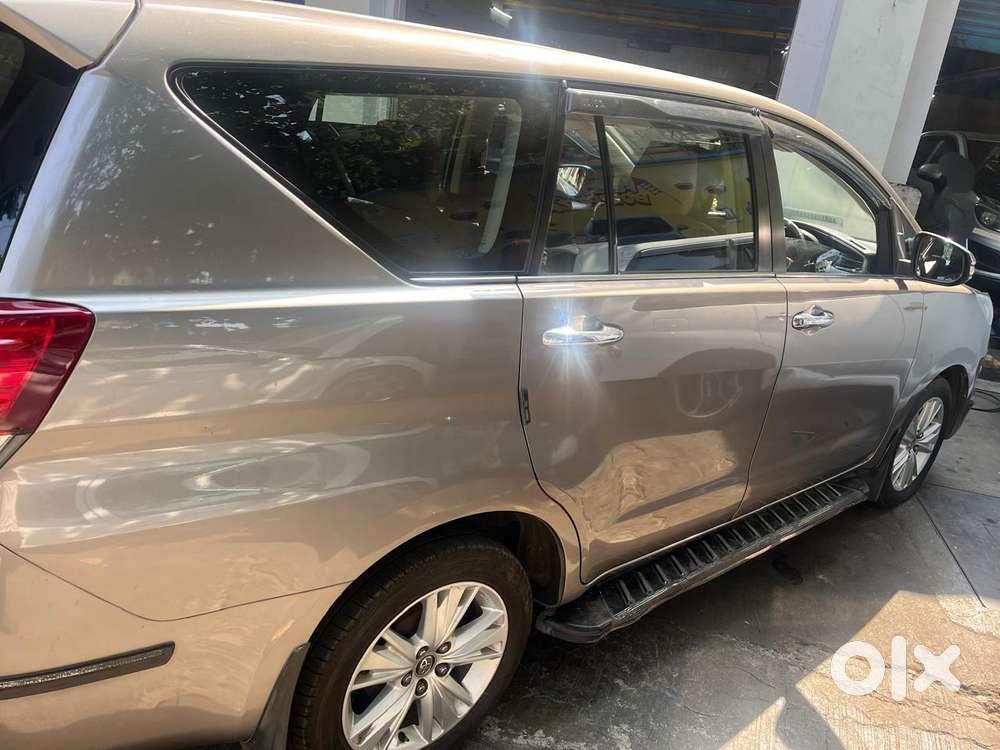 Toyota Innova Crysta 2.8z Automatic, 2016, Diesel