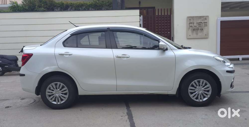Maruti Suzuki Swift Dzire 1.3 Vxi, 2023, Petrol