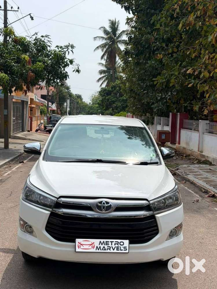 Toyota Innova Crysta 2.8 Gx At, 2016, Diesel