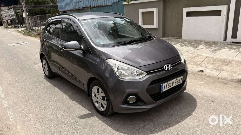 Hyundai Grand I10 Sportz, 2016, Petrol