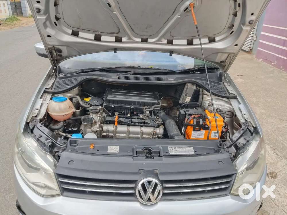 Volkswagen Vento Petrol Highline 2011