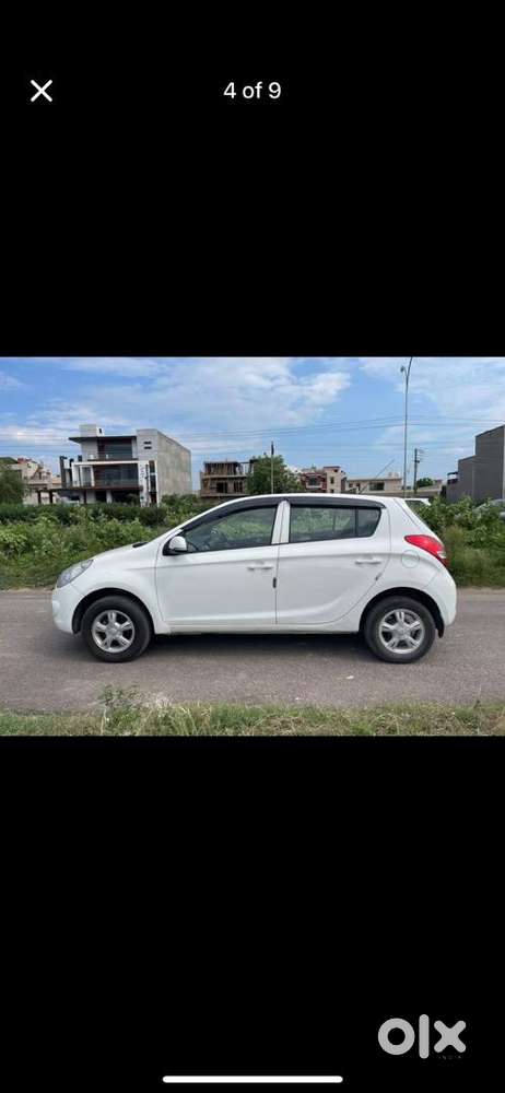 Hyundai Petrol Manual 2012