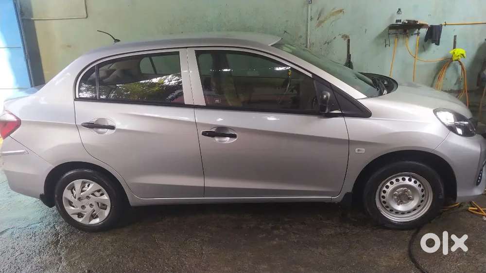 Well Maintained, Company Serviced, Fuel Efficiency 25km/ltr.