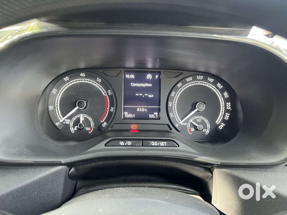 Skoda Kylaq Signature At, 2025, Petrol