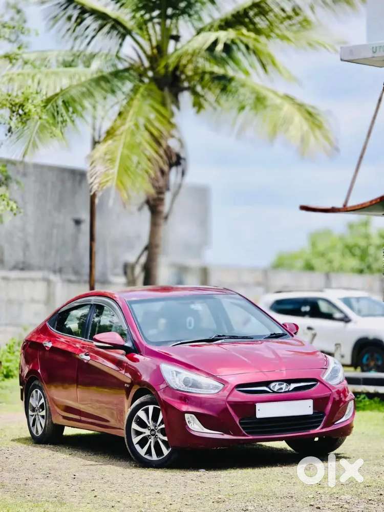 Verna For Sell, Good Condition, Cherry Red Colour,good Interior Screen