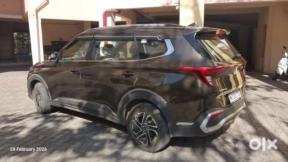 Kia Carens 2022 Petrol 180000 Km Driven