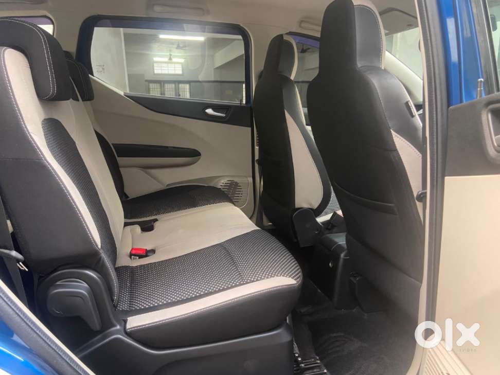 Renault Triber Rxz, 2021, Petrol