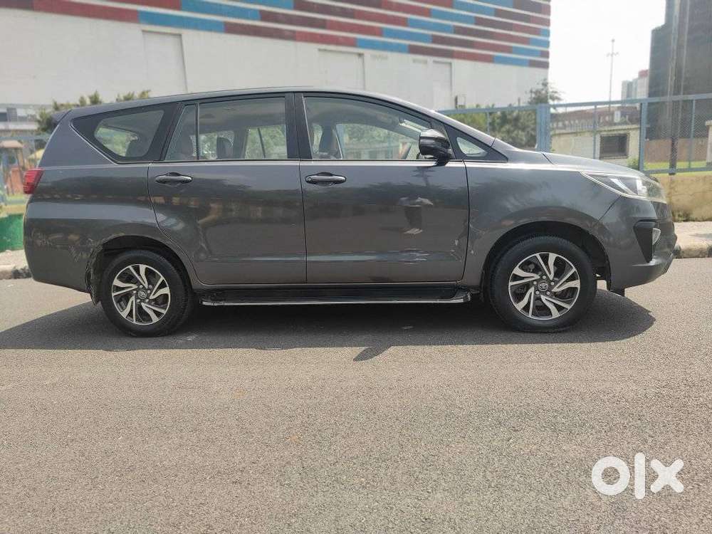 Toyota Innova Crysta 2.4 G Mt, 2021, Petrol