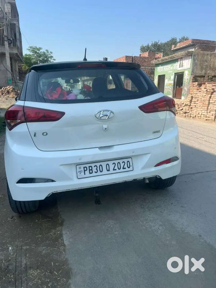 Hyundai I20 2015 Petrol 85000 Km Driven