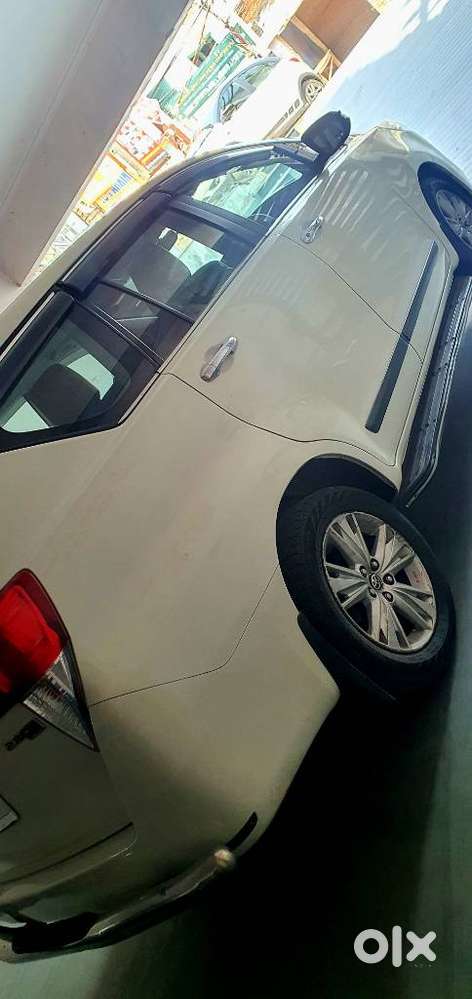 Toyota Innova Crysta 2.8 Zx At 7 Seater, 2019, Diesel