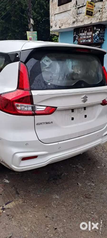 Maruti Suzuki Ertiga 2026 Vxi Cng Petrol