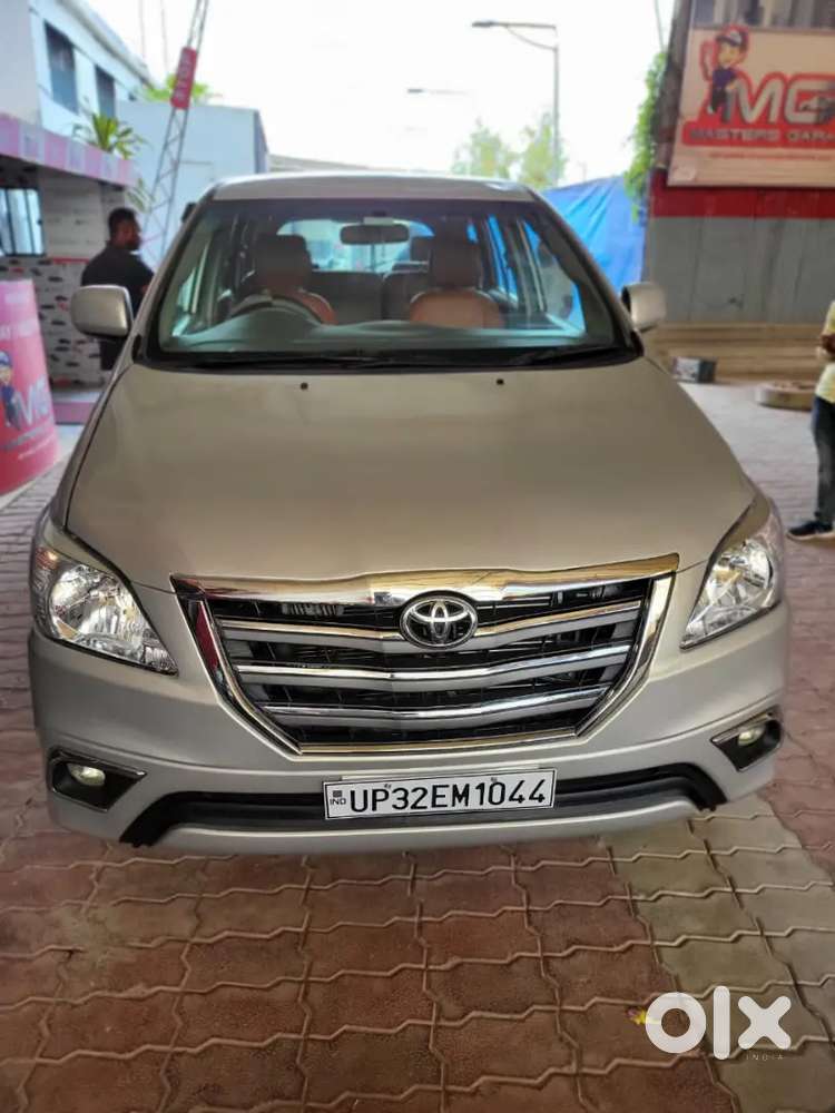 Toyota Innova 2013