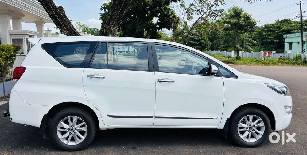 Toyota Innova Crysta 2.4 Gx Mt 8s, 2019, Diesel