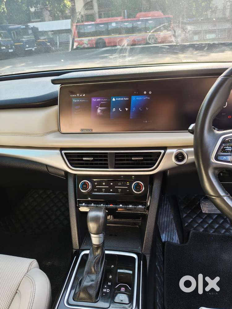 Mahindra Xuv700 Ax7l 6 Str At, 2023, Diesel