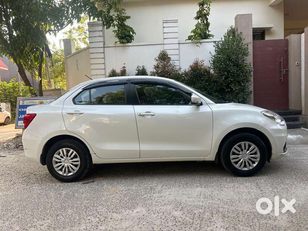 Maruti Suzuki Swift Dzire 1.3 Vxi, 2024, Petrol