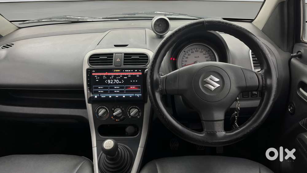 Maruti Suzuki Ritz Vxi, 2013, Petrol
