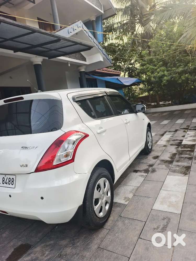 Maruti Suzuki Swift 2014 Petrol 80000 Km Driven