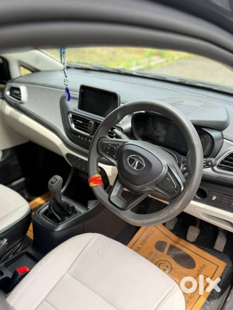 Tata Altroz Xm Plus Petrol, 2023, Cng & Hybrids