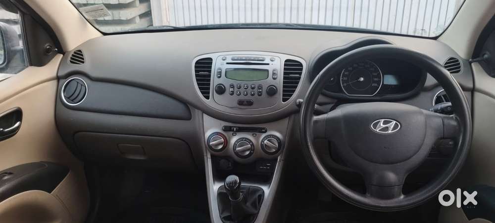 Hyundai I10 Sportz, 2016, Petrol