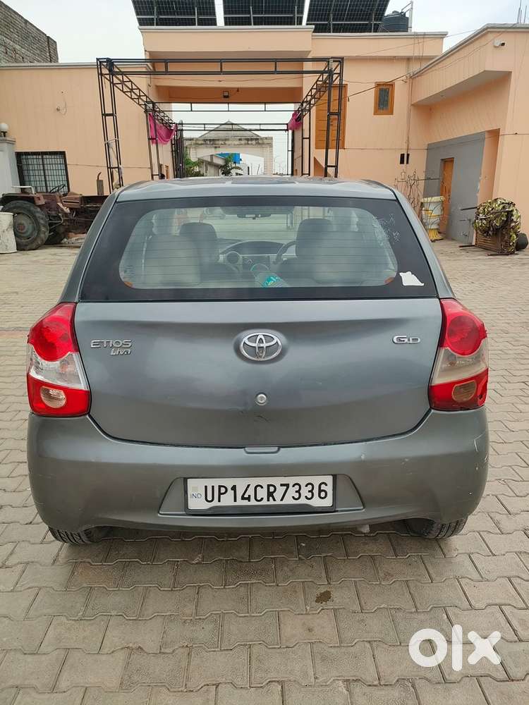 Toyota Etios Liva 2015