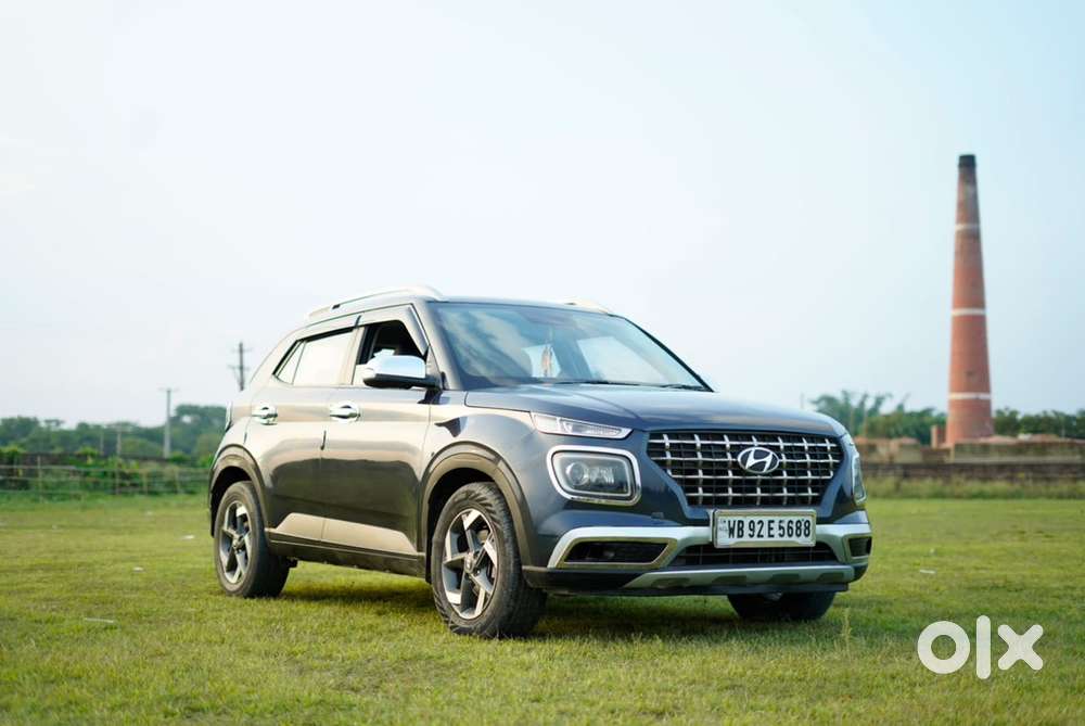 Hyundai Venue 2020 Petrol Well Maintained
