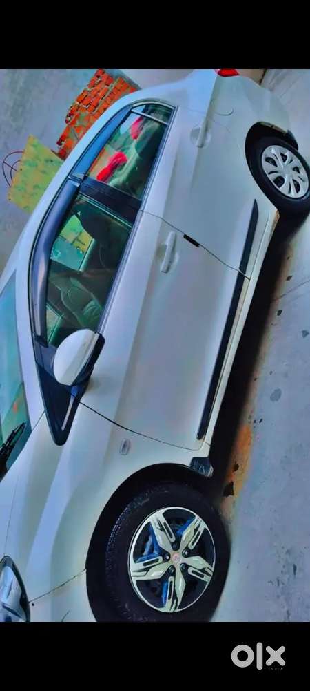 Honda Amaze V Petrol 2017