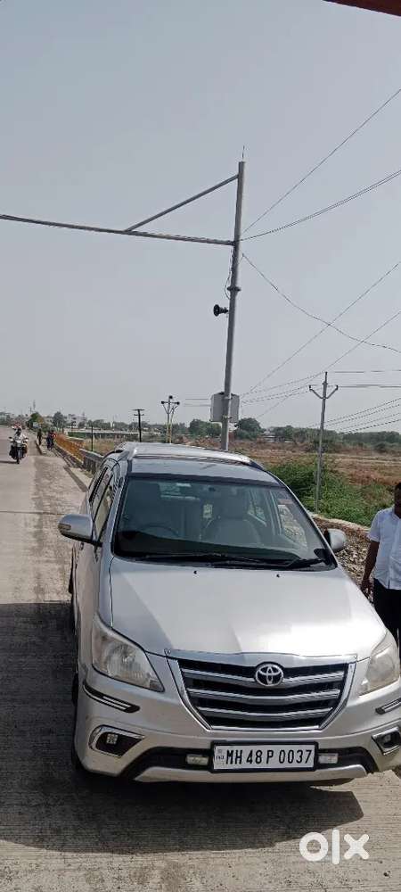 Toyota Innova 2012 Diesel 160000 Km Driven