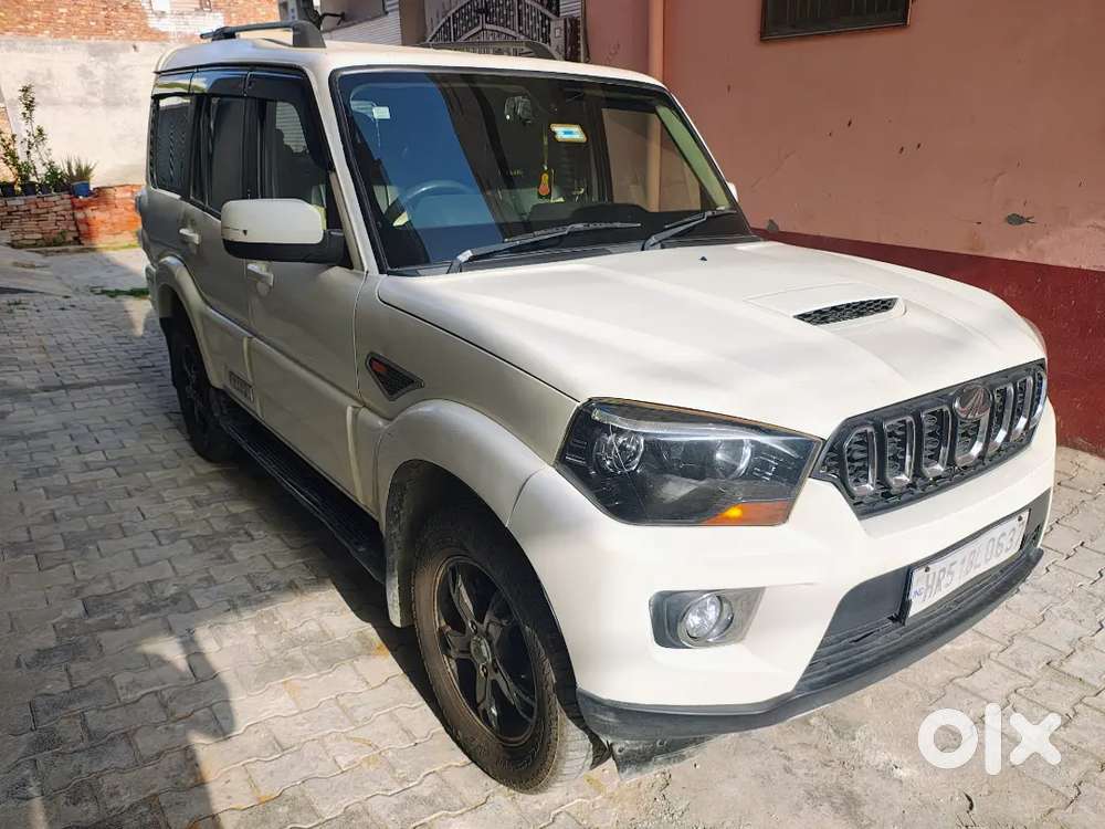 Mahindra Scorpio S10 Amt
