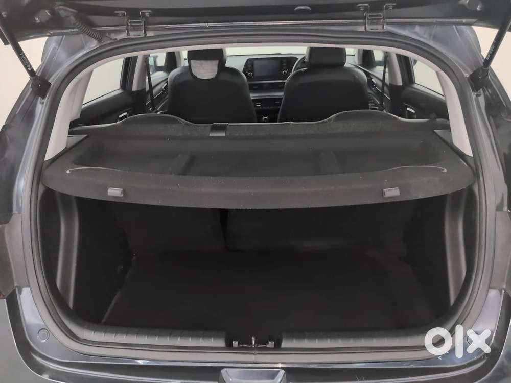 Hyundai I20 Sportz 1.2 Ivt, 2023, Petrol