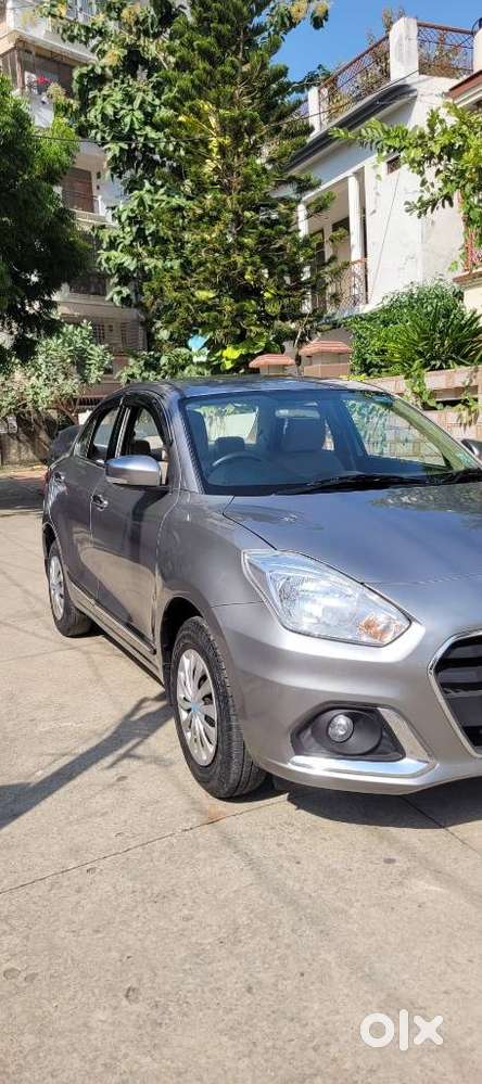 Maruti Suzuki Dzire 1.2 Vxi Amt, 2022