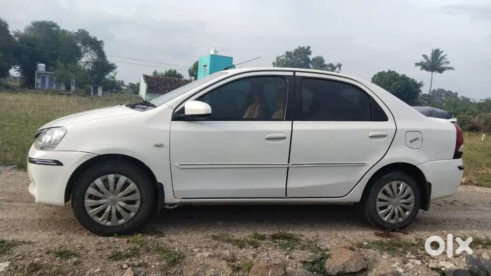 Toyota Etios 2014 Petrol 93500 Km Driven