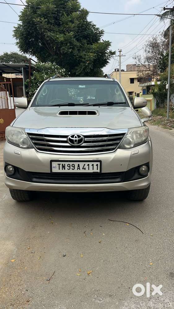 Toyota Fortuner 4x2 Manual, 2014, Diesel