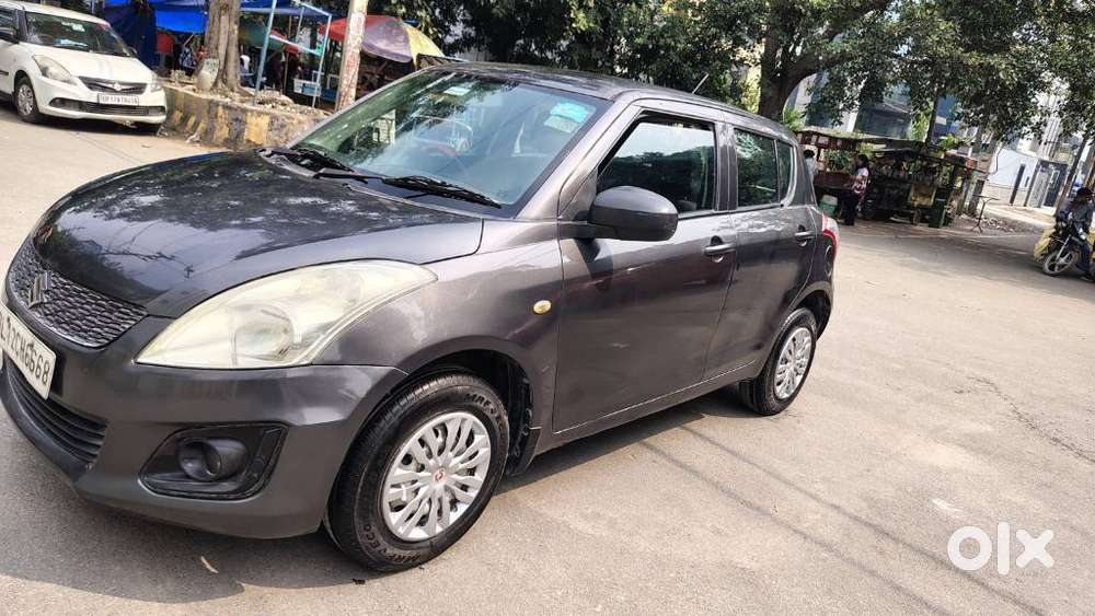 Maruti Suzuki Swift Lxi Optional-o, 2015, Petrol