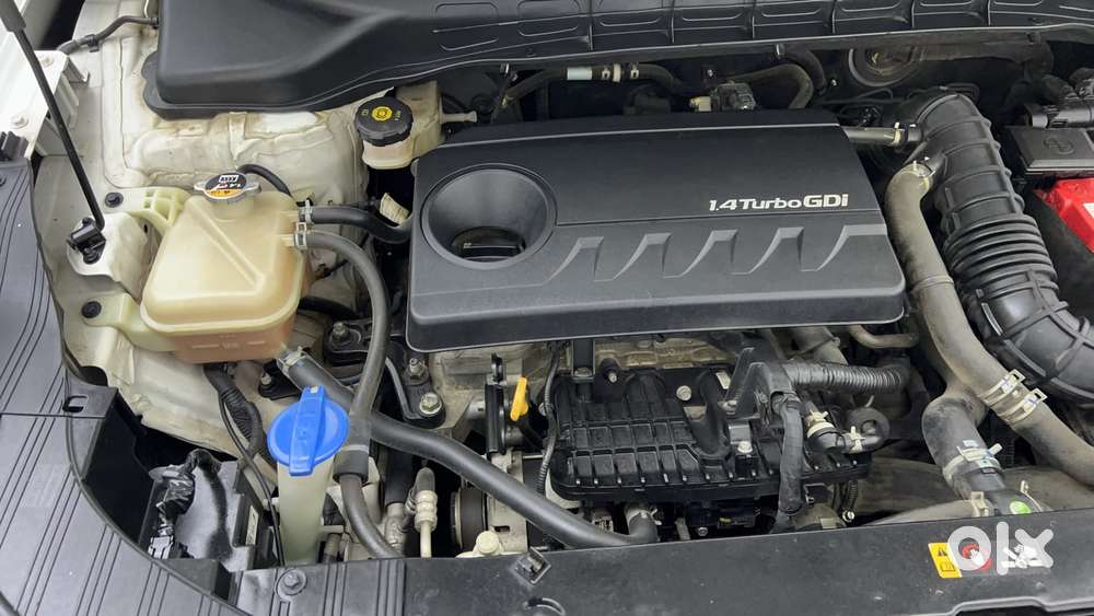 Kia Carens 1.4 Luxury Plus Dct 7 Str, 2022, Petrol