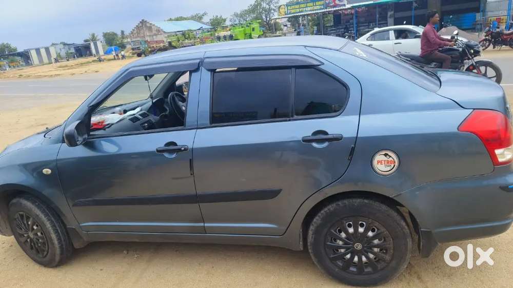 Maruti Suzuki Dzire 1.2 Lxi 2011