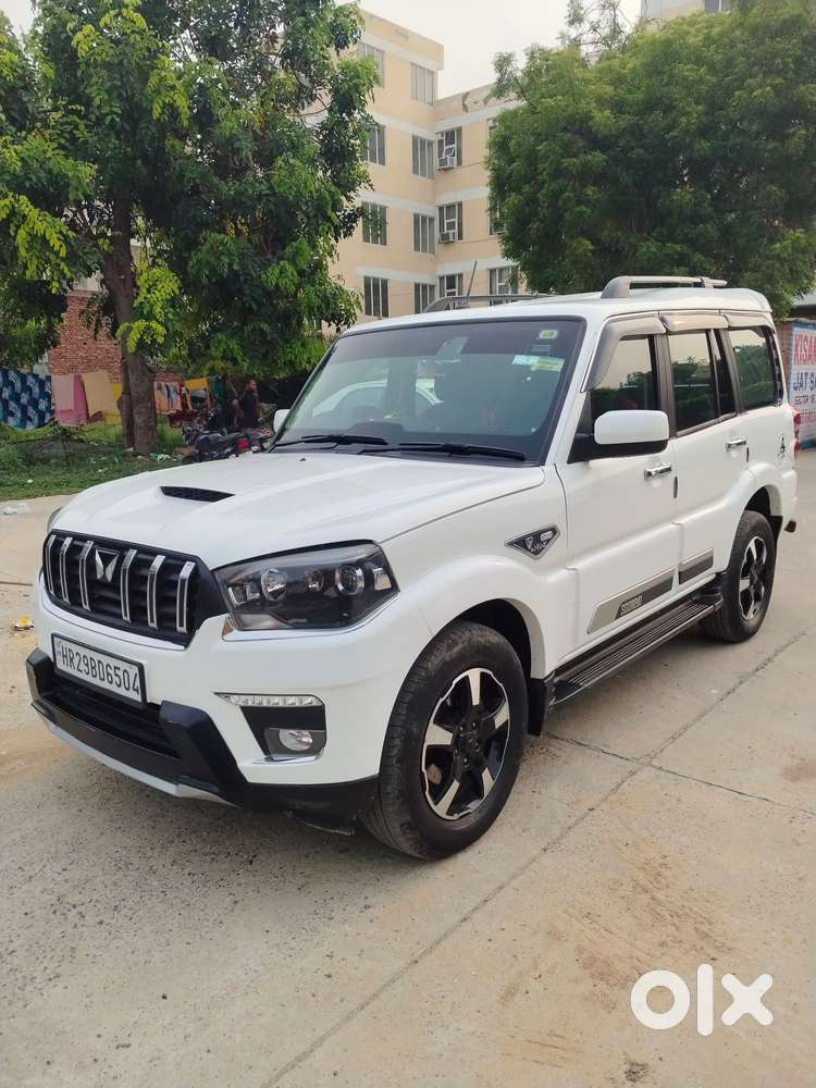 Mahindra Scorpio Classic 2.2 S 11 Mt 7 Str, 2024, Diesel