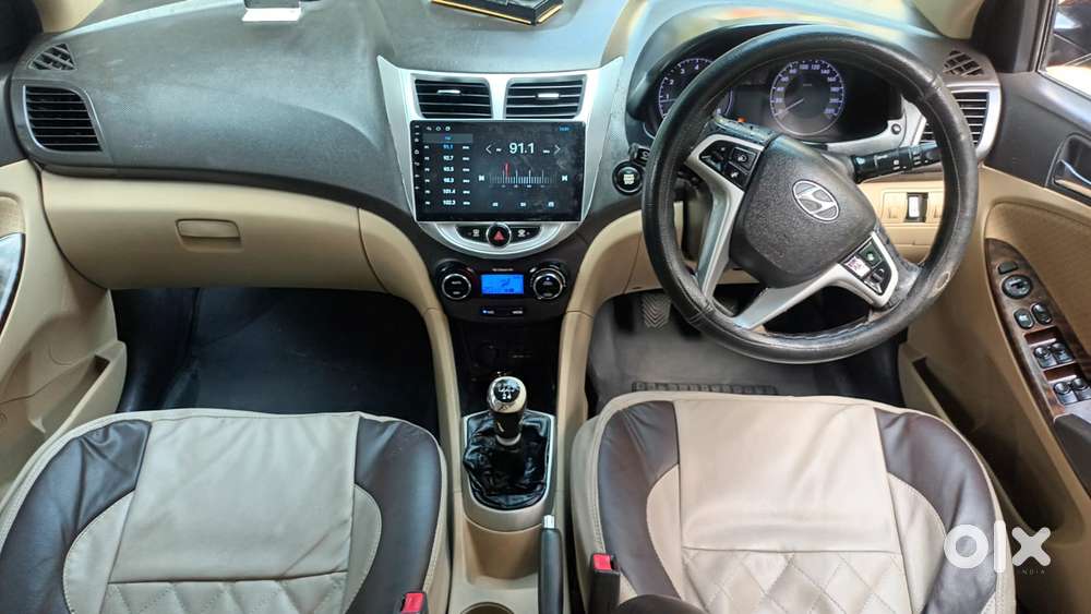 Hyundai Verna Fluidic 1.6 Vtvt Sx, 2011, Petrol