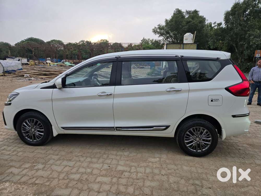 Maruti Suzuki Ertiga Zxi At Petrol, 2019, Petrol