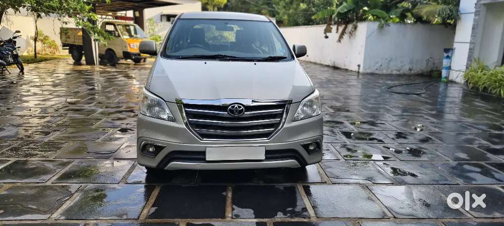 Toyota Innova 2013 Diesel Well Maintained