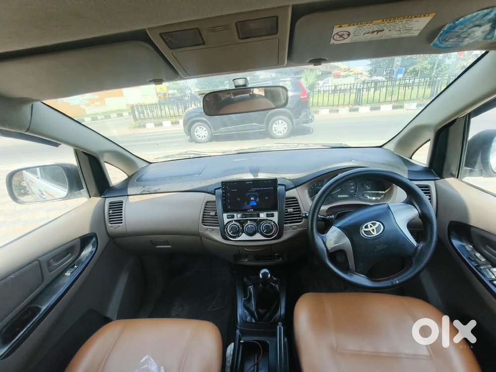 Toyota Innova 2.5 G (diesel) 8 Seater, 2015, Diesel